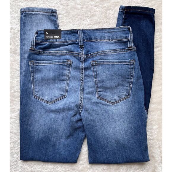 NWT Fashion Nova Stay In Line Mid Rise Skinny Jeans - Medium Wash, Size 5 - Picture 14 of 16